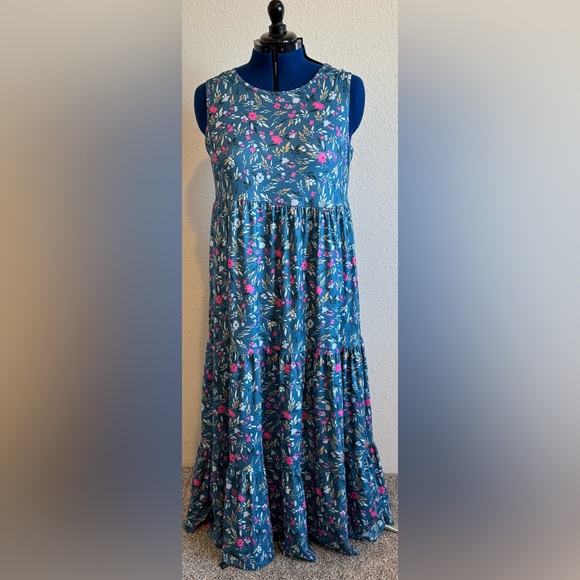 Floral Blue Maxi Dress - Picture 3 of 6